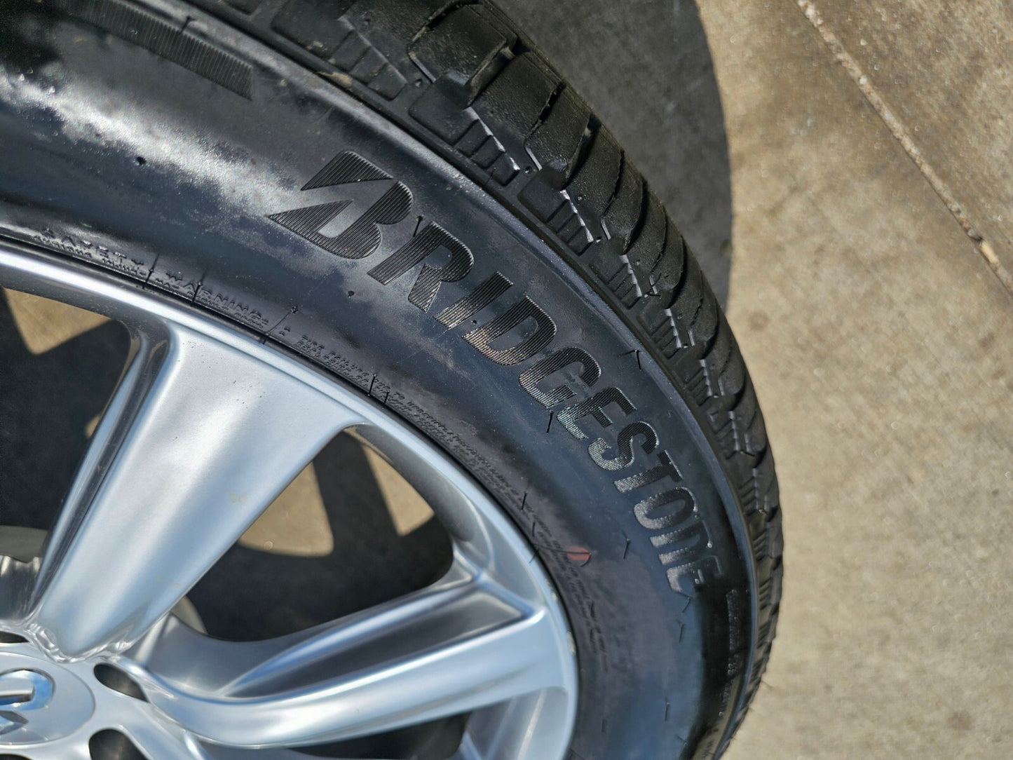 22" Infiniti QX80 QX56 Nissan Titan OEM wheels rims 73729 tires