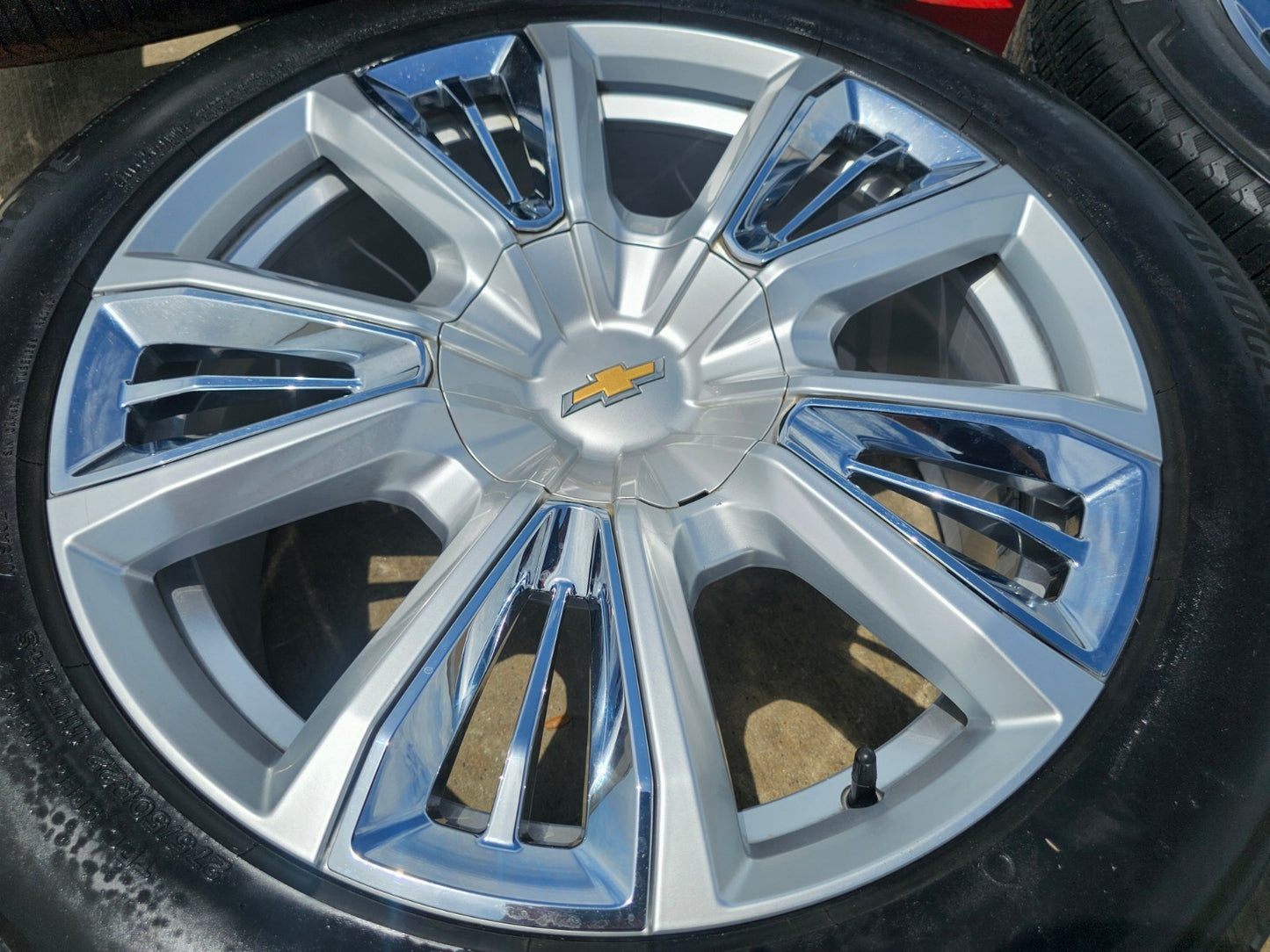 22" Chevy Tahoe RST Premier OEM wheels rims 14046 96951 SET Silverado Suburban