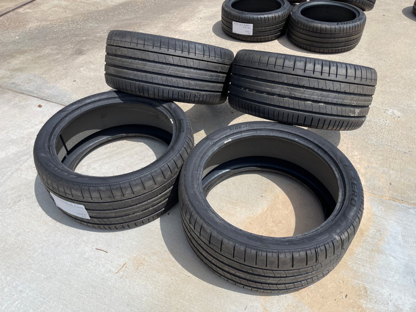 (1) 325/35/23 Pirelli P Zero tire 325/35R23 111Y MO-S PNCS NEW take off!