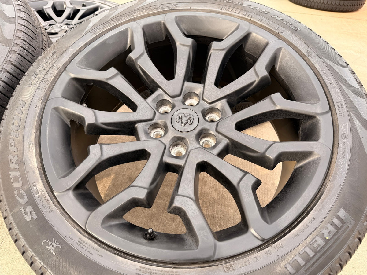 22" Dodge Ram 1500 OEM 95987 LIMITED Laramie wheels rims black 2025 2026 SET
