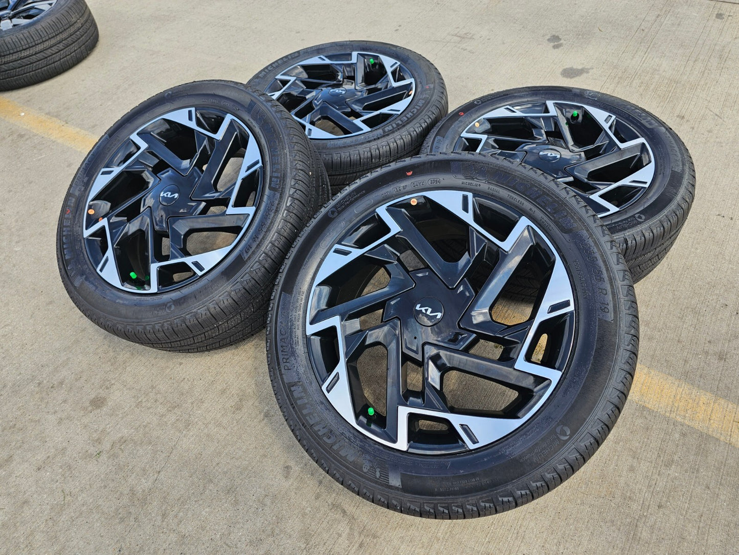 19" Kia Sportage Telluride OEM wheels rims tires Sorento Sedona NEW