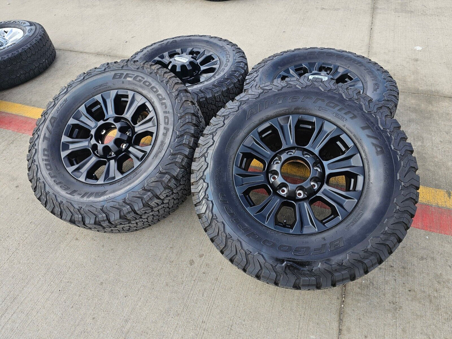 18" Ford F-250 F-350 OEM TREMOR black rims wheels 10097 tires BFG 34"