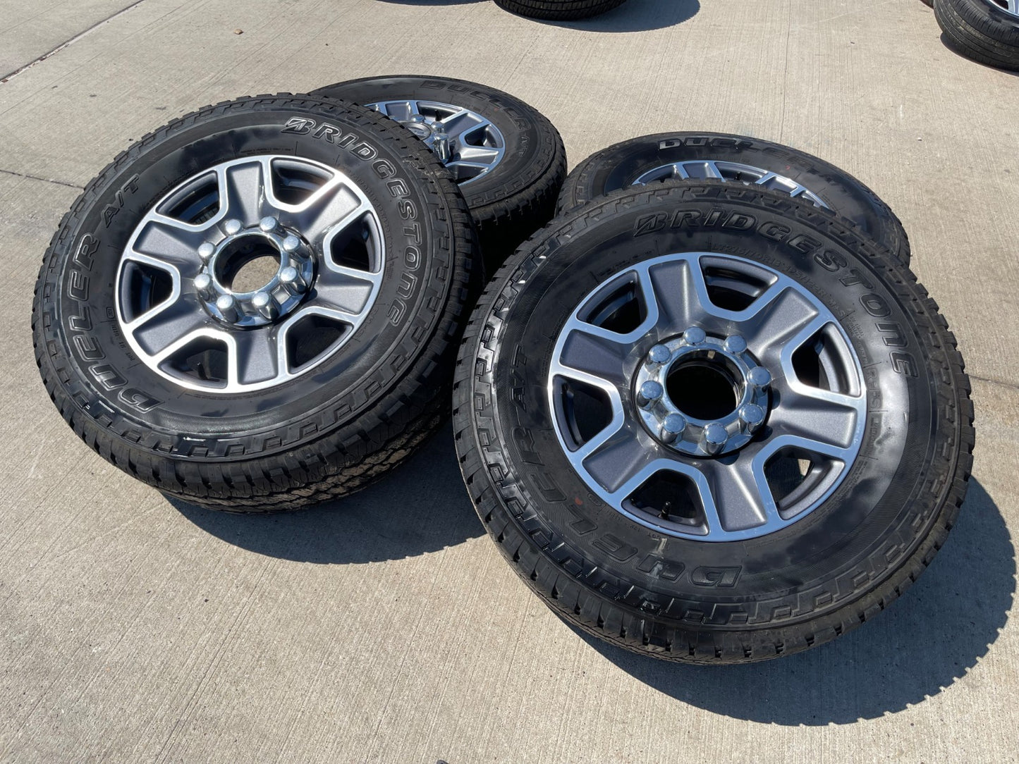 18" Ford F-250 F-350 Lariat FX-4 OEM wheels 10480 10298 tires BRIDGESTONE A/T