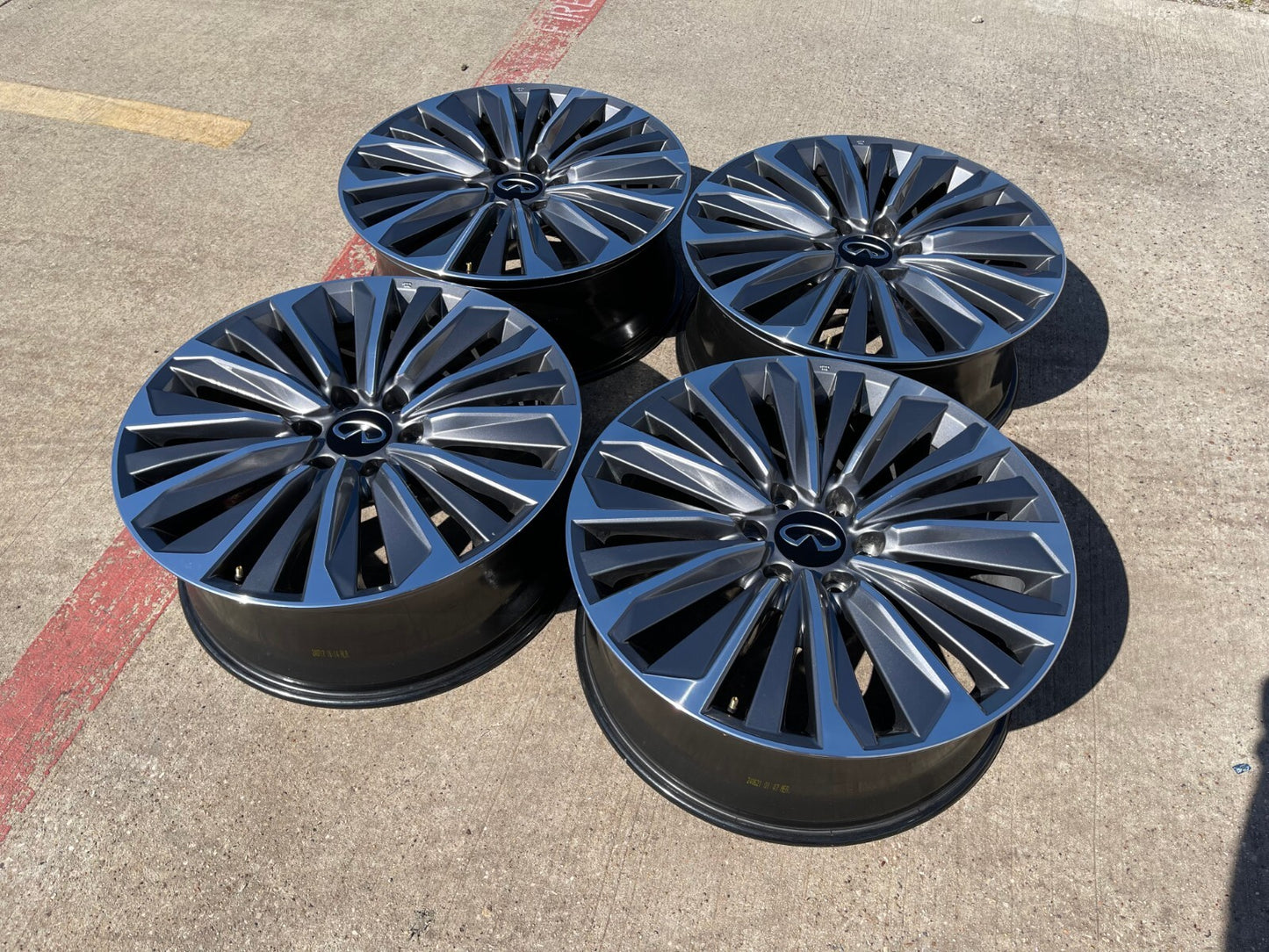 (1) 22" Infiniti QX80 QX56 Nissan Titan Armada OEM 94236 wheel rim 2025 2026