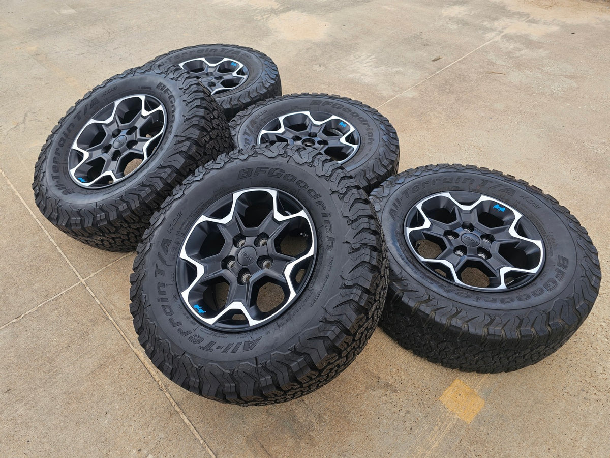 17" Jeep Wrangler Rubicon OEM wheels rims Gladiator 96832 9282 BFG KO2 A/T 33"