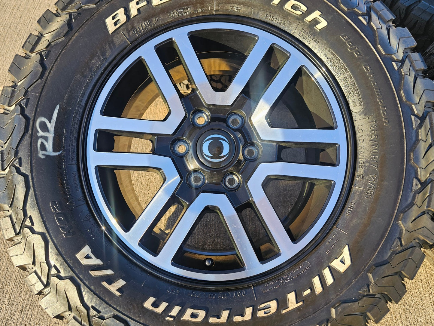 (4) 17" INEOS Grenadier OEM black wheels rims 8775 tires 2024 2025 2026 NEW BFG