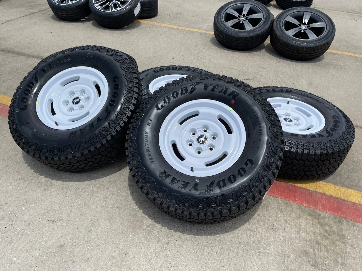 17" Ford Bronco HERITAGE Limited Edition wheels rims white 2025 35" NEW