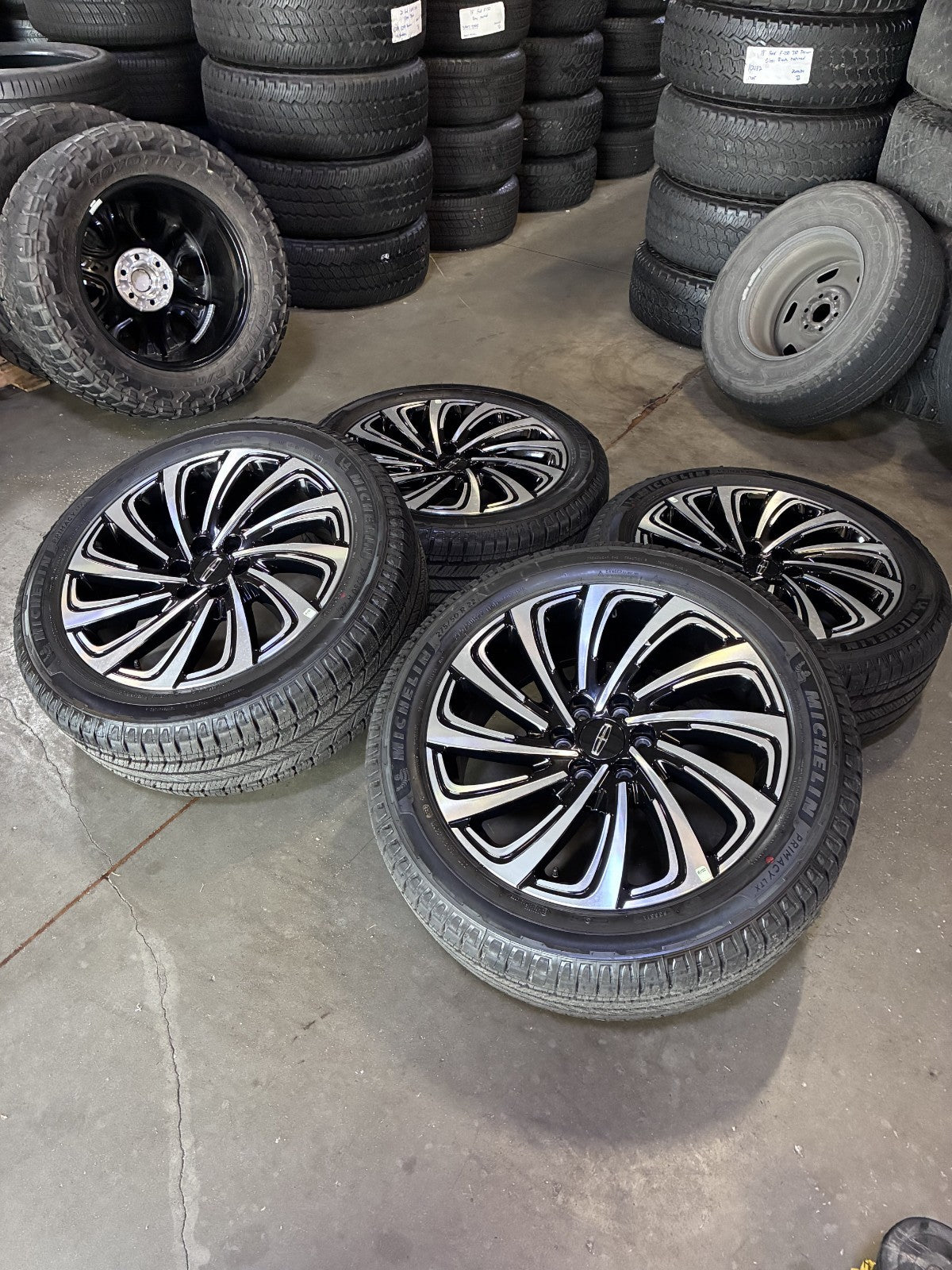 22" Lincoln Navigator OEM 10666 rims wheels BLACK LABEL MICHELIN NEW