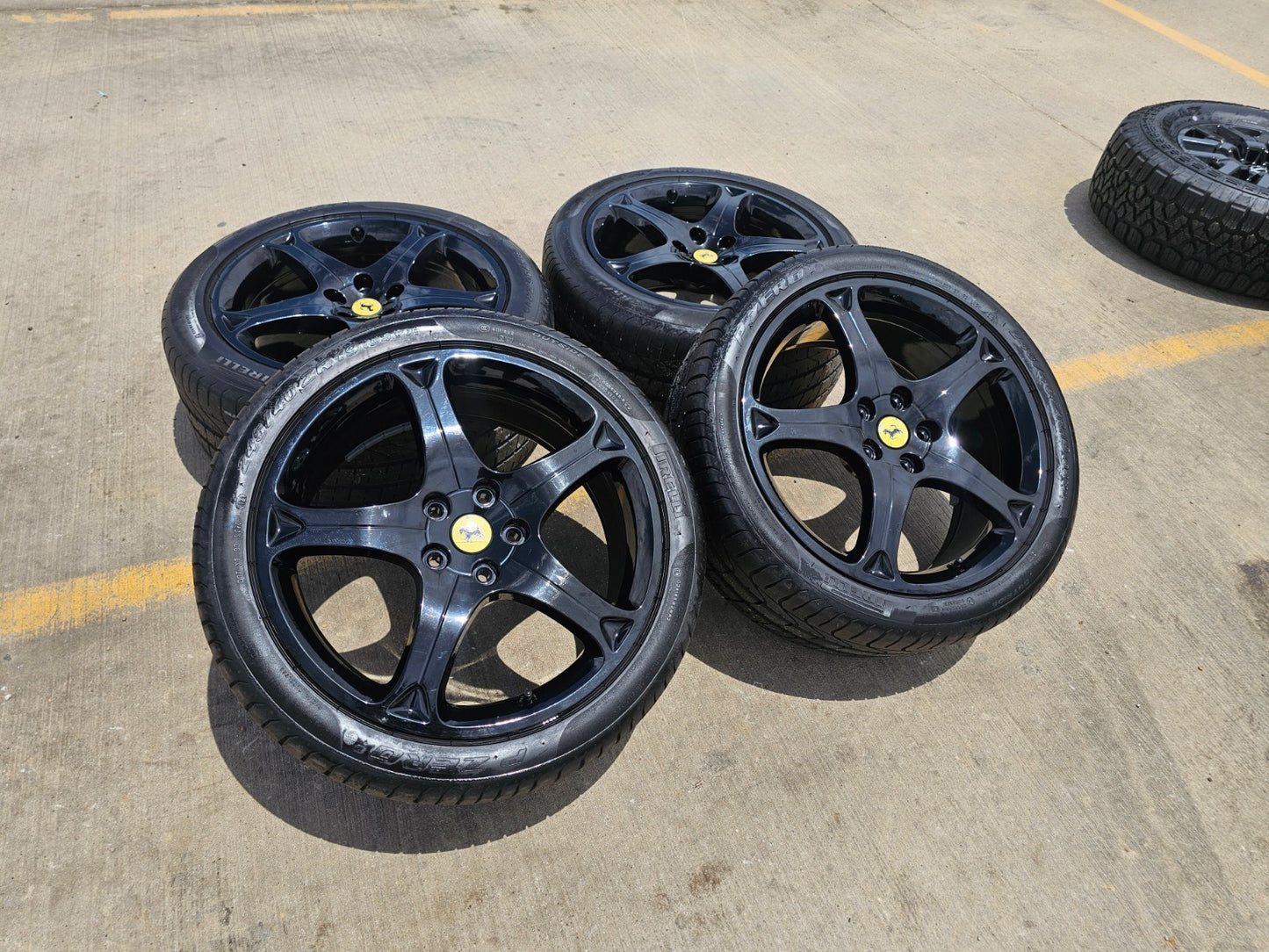 19" Ferrari California OEM 226000 226002 black wheels rims SET tires