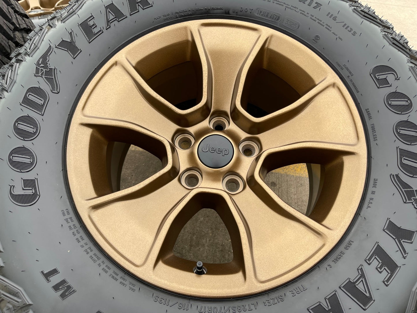 17" Jeep Wrangler Rubicon OEM 96226 wheels rims Gladiator GOODYEAR  A/T 33" NEW