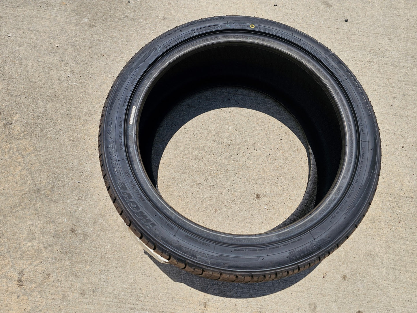 (1) 235/40/18 Ironman Gen 3 A/S tire 235/40R18 95W XL NEW