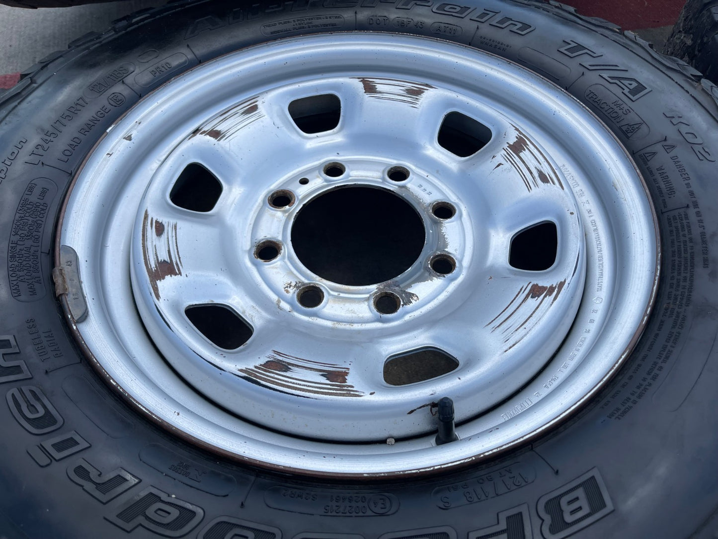 17" Ram 2500 3500 Laramie Power Wagon OEM 2497 wheels rims BFG KO2 A/T