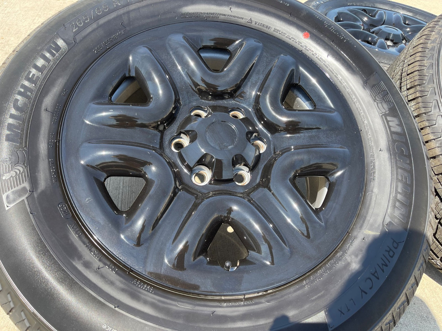 18" Toyota Tundra TSS TRD OEM 99083 75275 wheels rims Sequoia LX600 MICHELIN NEW