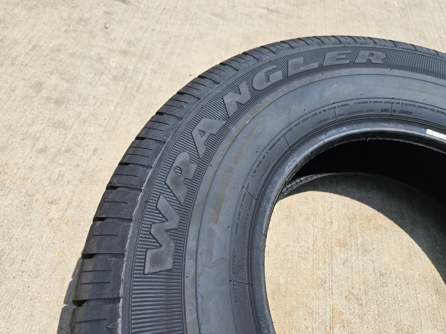 (1) 265/70/17 Goodyear Wrangler SR-A tire P265/70R17 113R M+S NEW