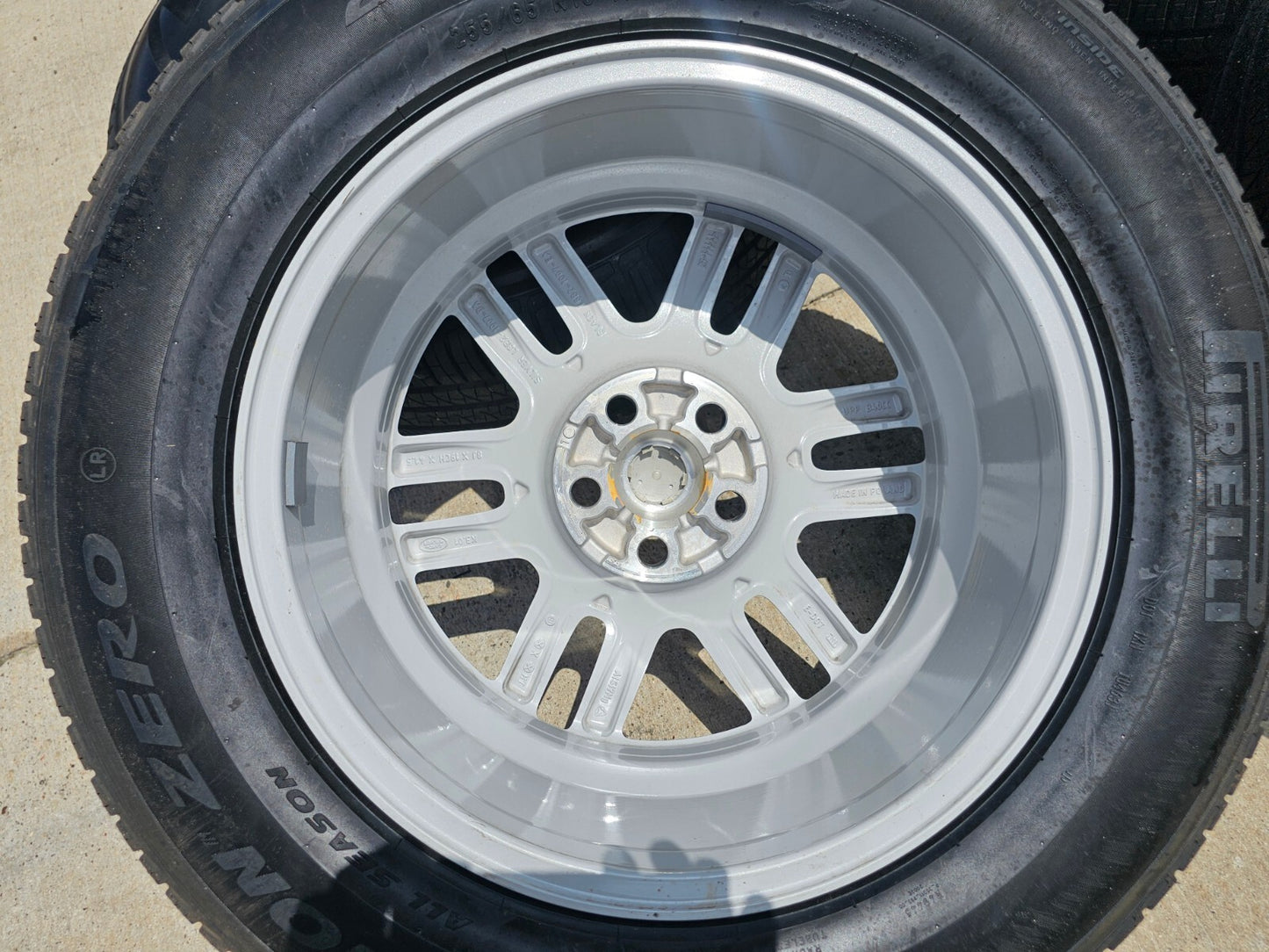 19" Land Rover DEFENDER Range Rover OEM 72350 wheels rims 2024 2025 2026 NEW