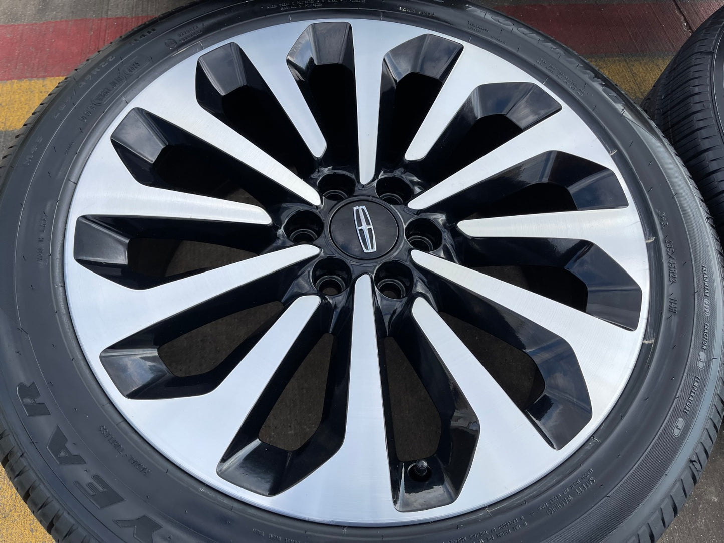22" Lincoln Navigator L OEM 95385 10498 rims wheels 2022 2023 2024 2025 2026 NEW