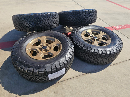 17" Jeep Gladiator RUBICON OEM wheels rims BRONZE Wrangler 9236 SET BFG A/T 33"