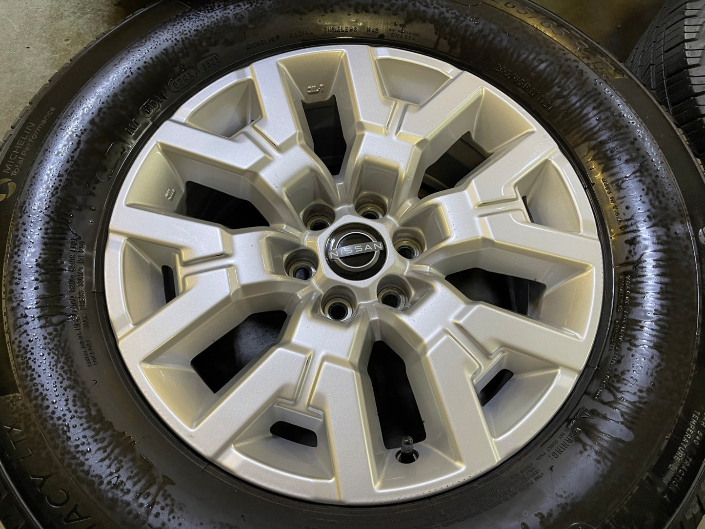 17" Nissan Frontier OEM Desert Runner 62832 wheels rims 2024 2025 2026 MICHELIN