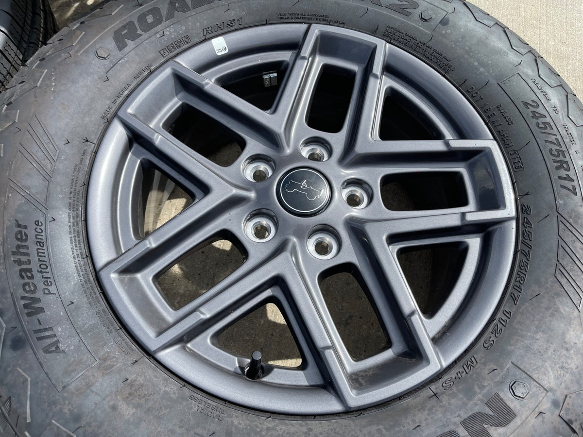 17" Jeep Wrangler Rubicon OEM wheels rims 9324 Gladiator 2025 2026 SET NEXEN NEW