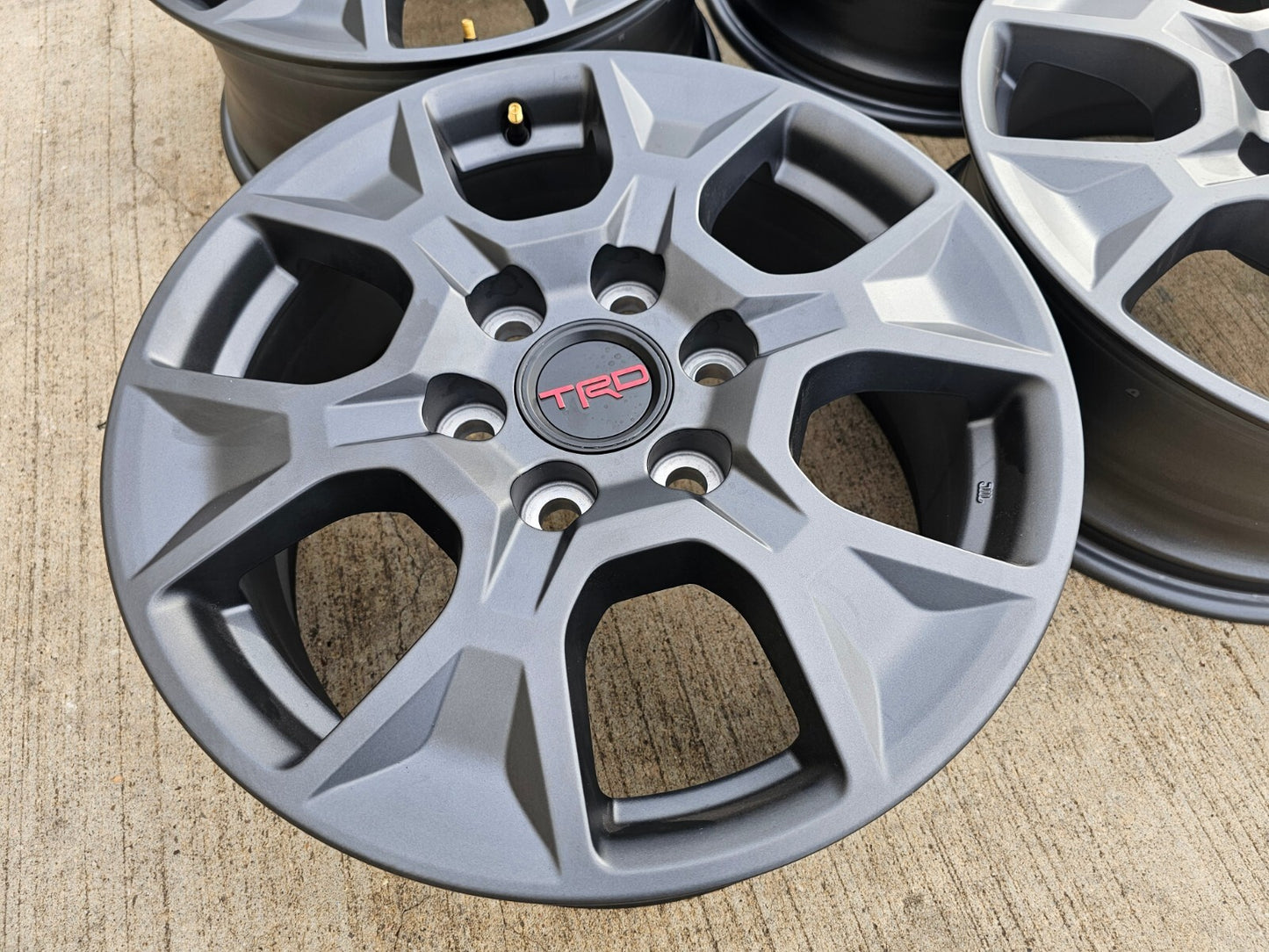 18" Toyota Land Cruiser TRD Tundra Sequoia OEM wheels rims Tacoma GX550 2026 NEW