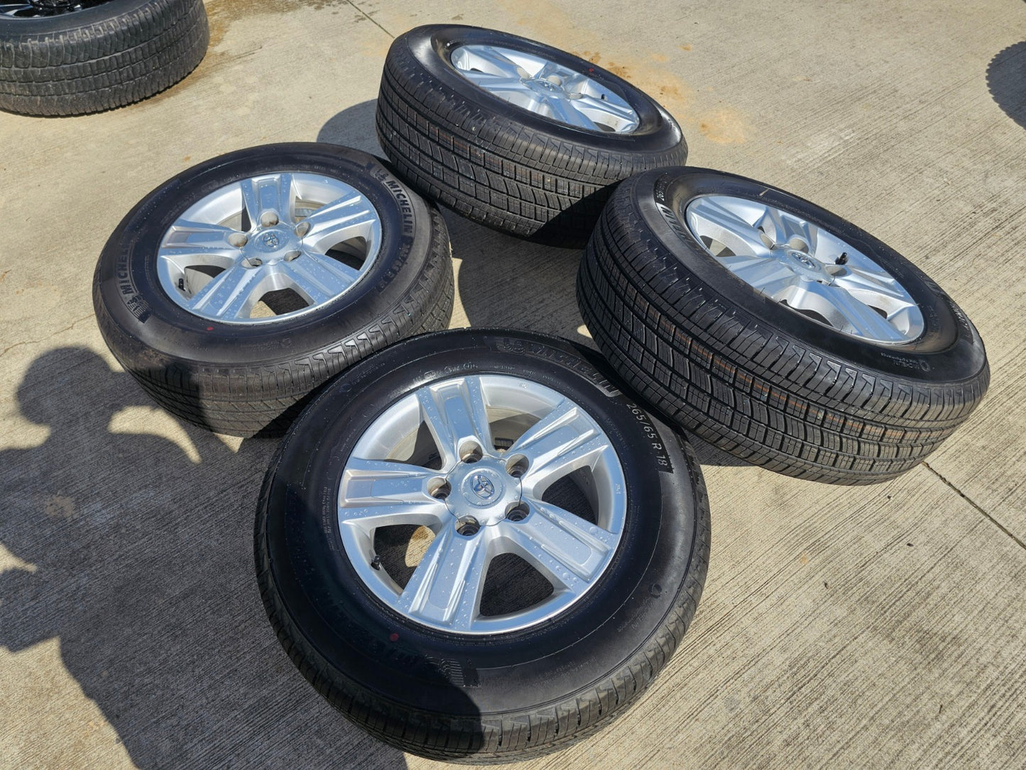 18" Toyota Land Cruiser Tundra Sequoia OEM 69618 wheels rims 5x150 NEW MICHELIN