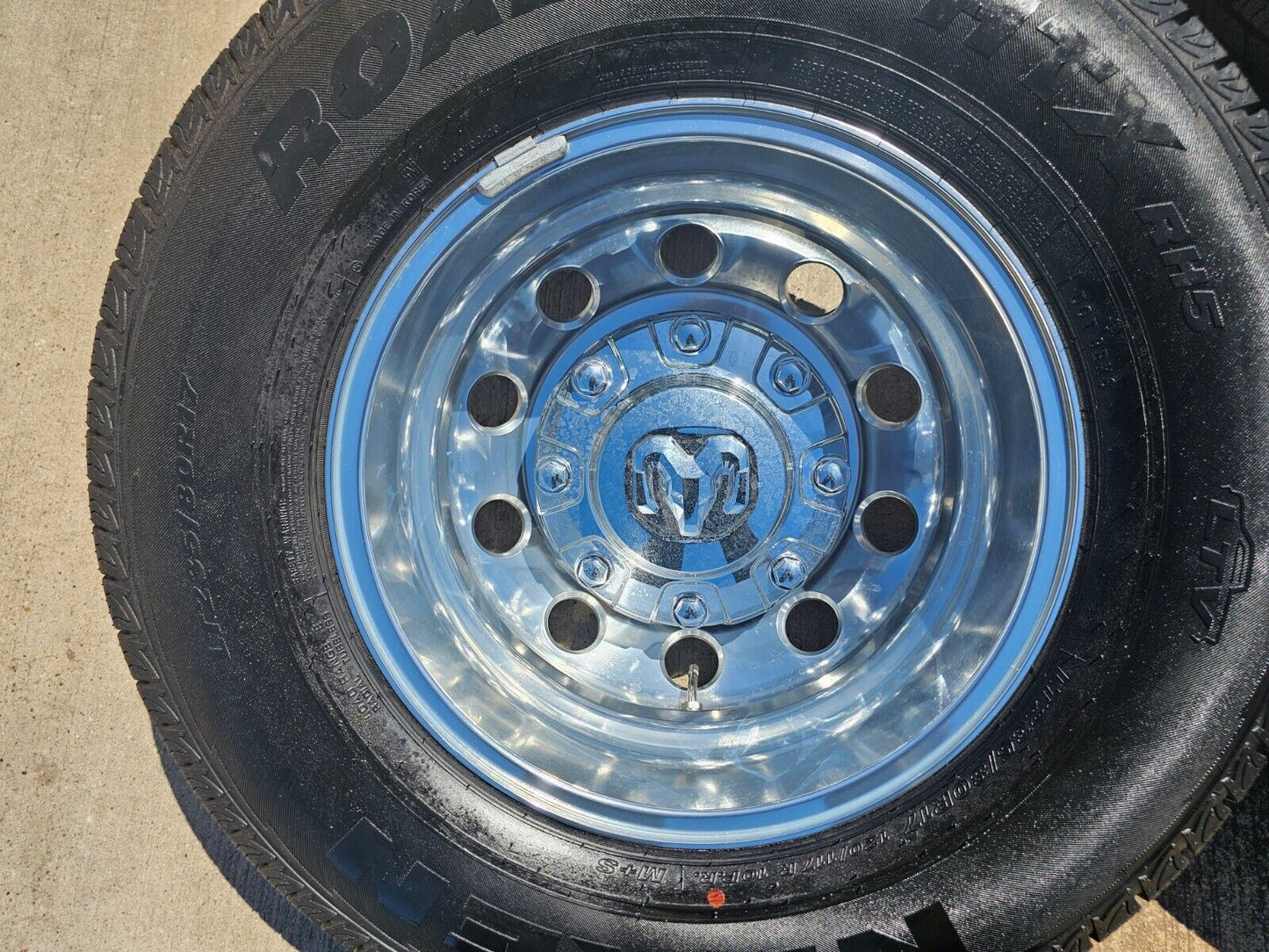 17" Dodge Ram 3500 Dually Laramie 8x200 wheels rims 2701 2702 OEM 2023 2024 NEW