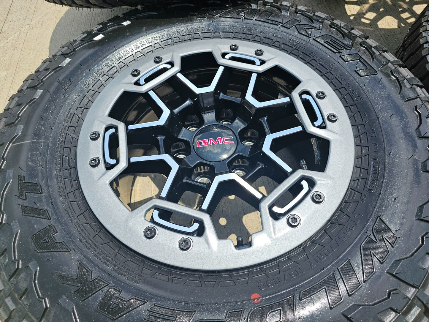 17" GMC Sierra Chevy Silverado OEM Beadlock wheels rims Canyon FALKEN A/T3 NEW