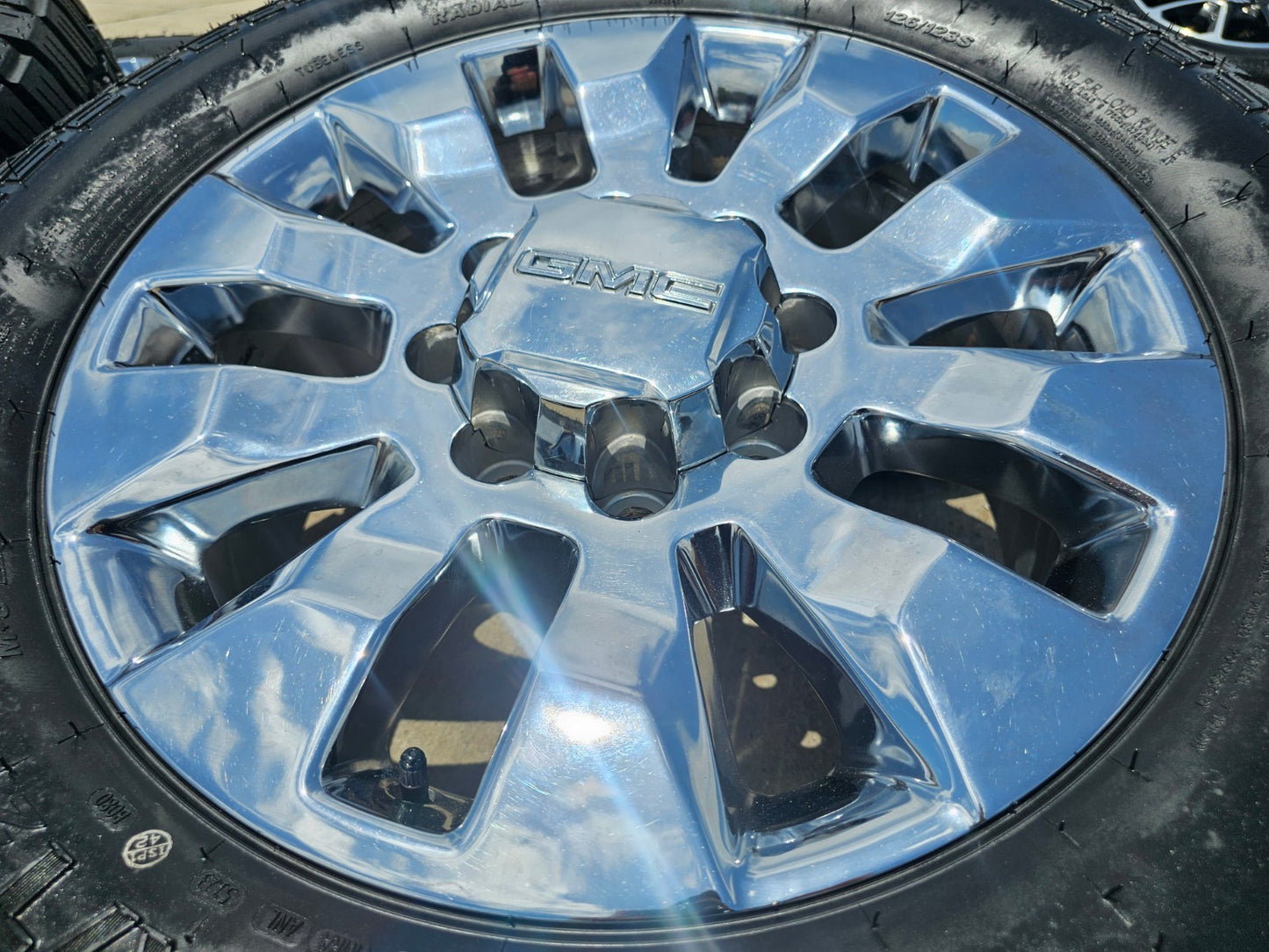 20" GMC Sierra DENALI Chevy Silverado 2500 3500 OEM 5960 5947 wheels rims SET