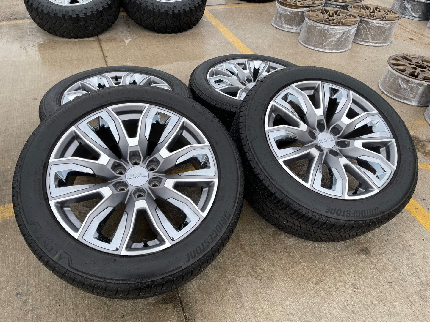 22" GMC Yukon Chevy Tahoe Escalade OEM chrome 95513 14134 wheels rims tires SET