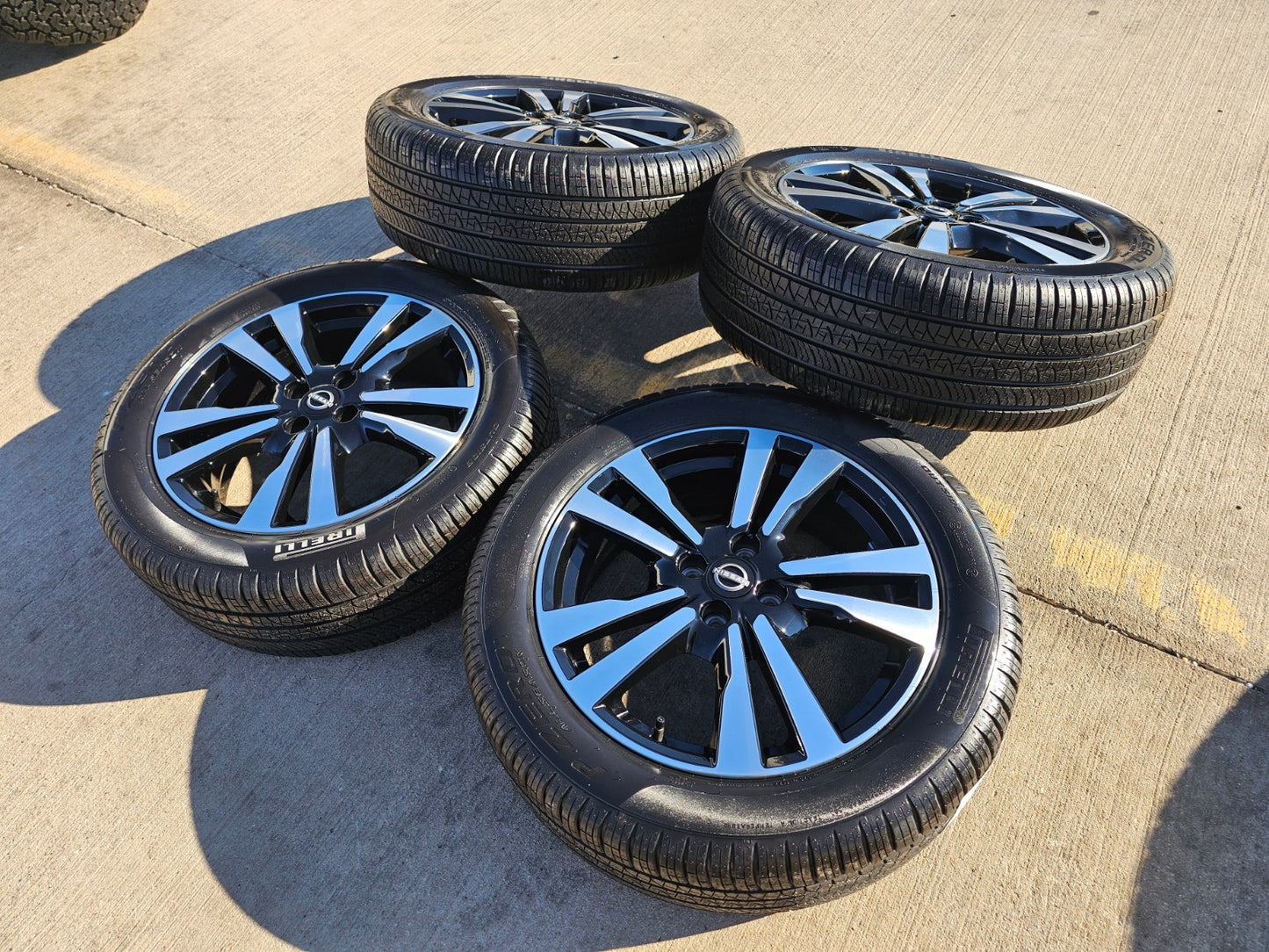 17" Nissan Kicks OEM 62792 wheels rims tires NEW