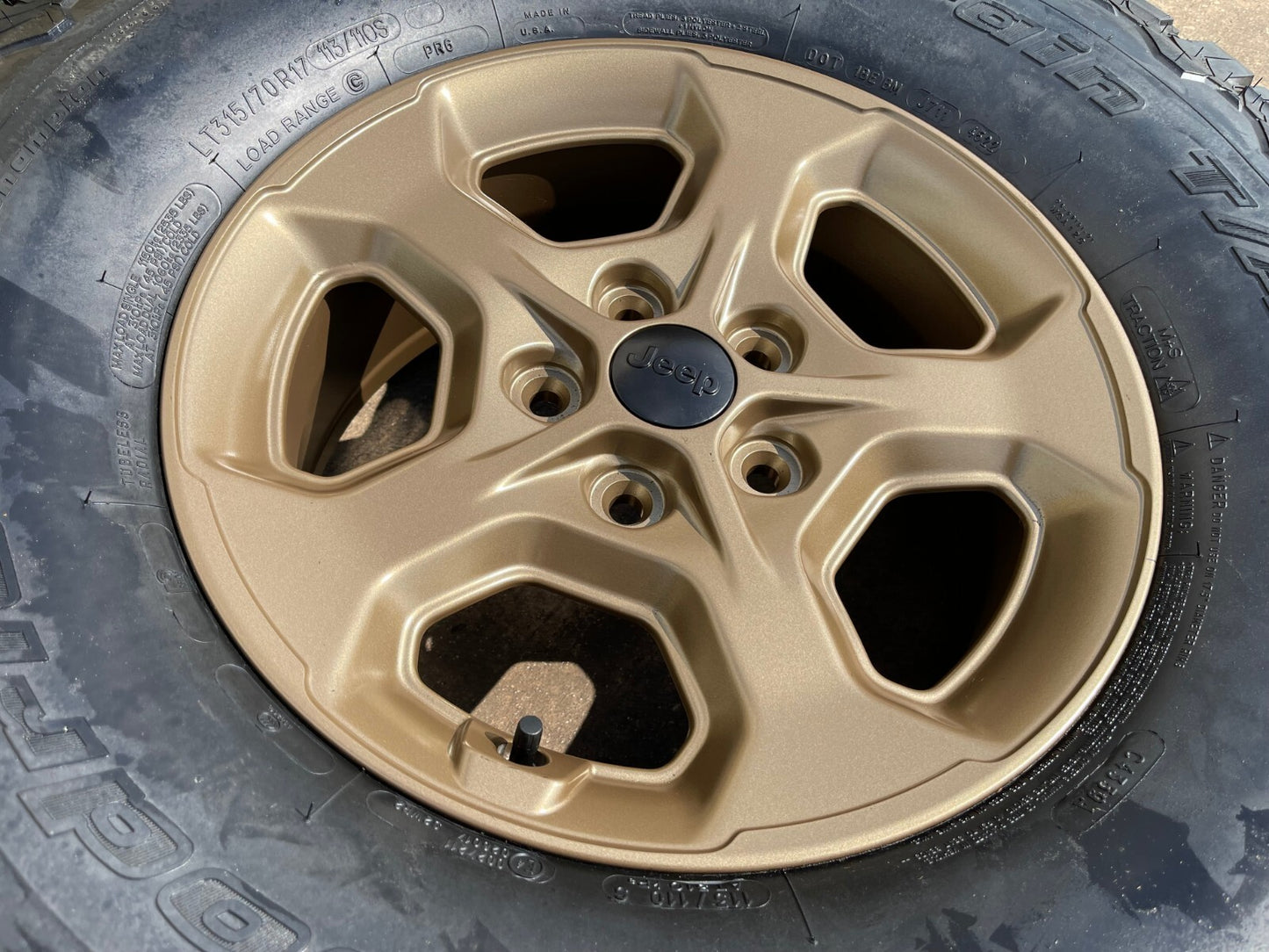 17" Jeep Gladiator RUBICON OEM wheels rims BRONZE Wrangler 9236 NEW