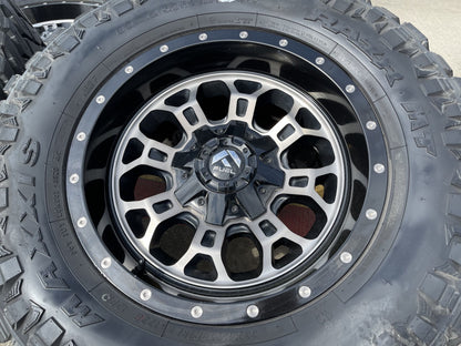 18" 18x9 Fuel Crush D561 Jeep Wrangler wheels rims 5x114.3 5x4.5 5x5 5x127 35"