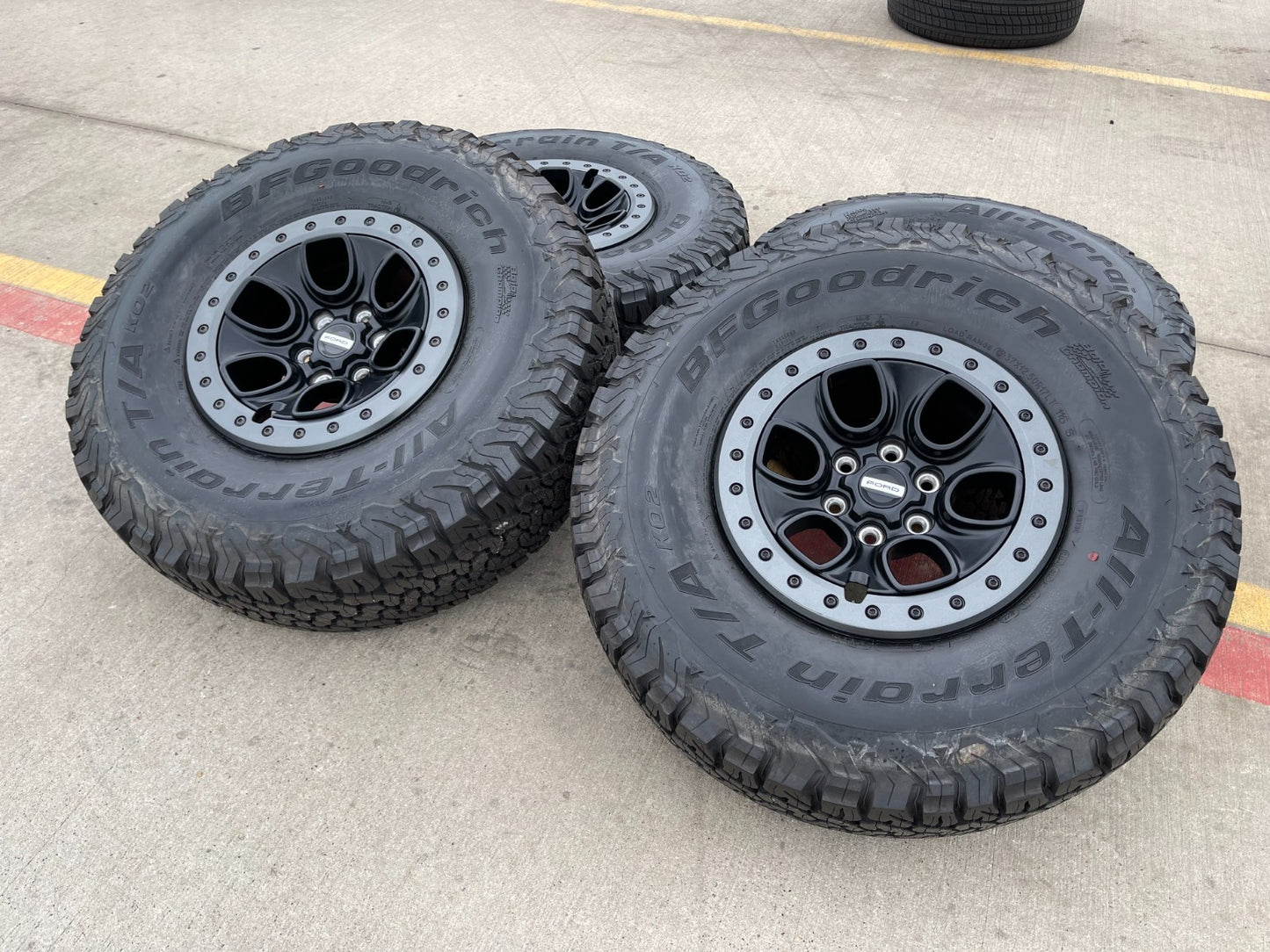 17" Ford F-150 Raptor OEM BEADLOCK rims wheels 10459 95210 BFG KO2 37" tires NEW