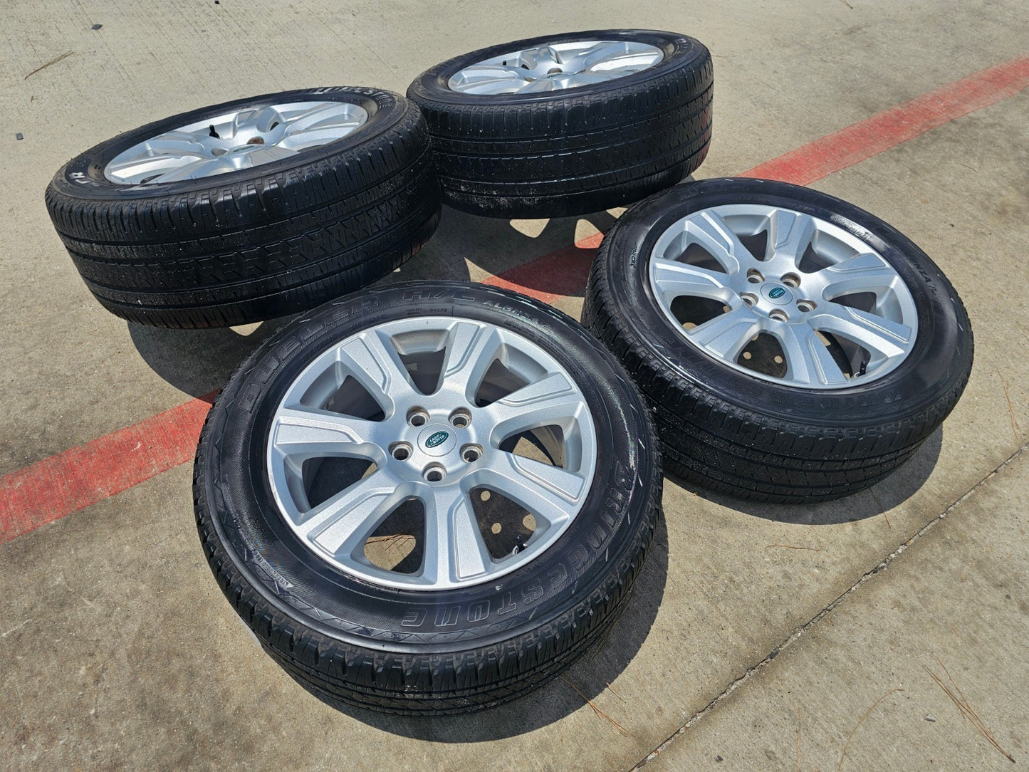 19" Range Land Rover LR4 OEM wheels rims 72259 tires