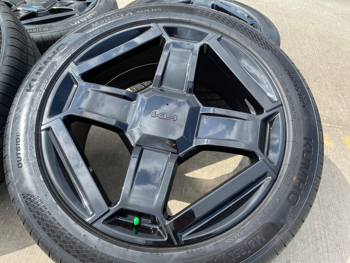 21" Kia Telluride Prestige OEM wheels rims Sorento Sedona 2025 2026 2027 NEW