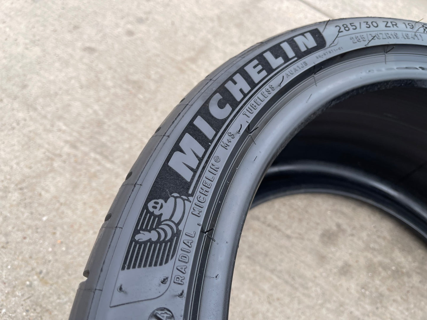 (1) 285/30/19 Michelin Pilot Sport All Season A/S 4 ZP tire 285/30R19 94Y NEW