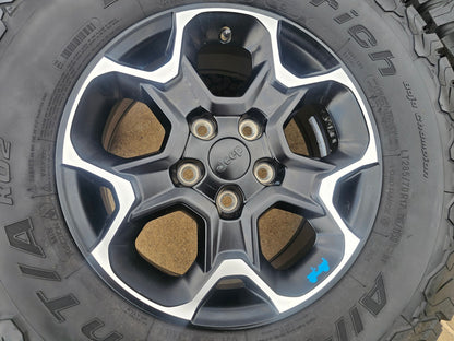 17" Jeep Wrangler Rubicon OEM wheels rims Gladiator 96832 9282 BFG KO2 A/T 33"