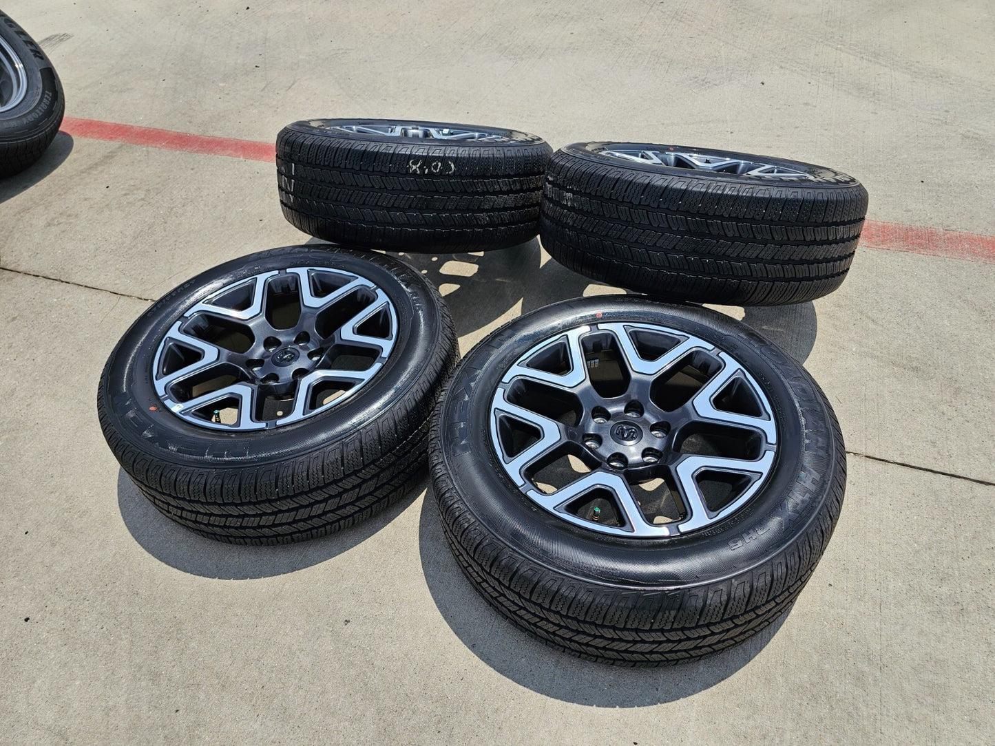 20" Dodge Ram 1500 OEM Laramie wheels rims tires 68583860AA 2024 2025 NEW