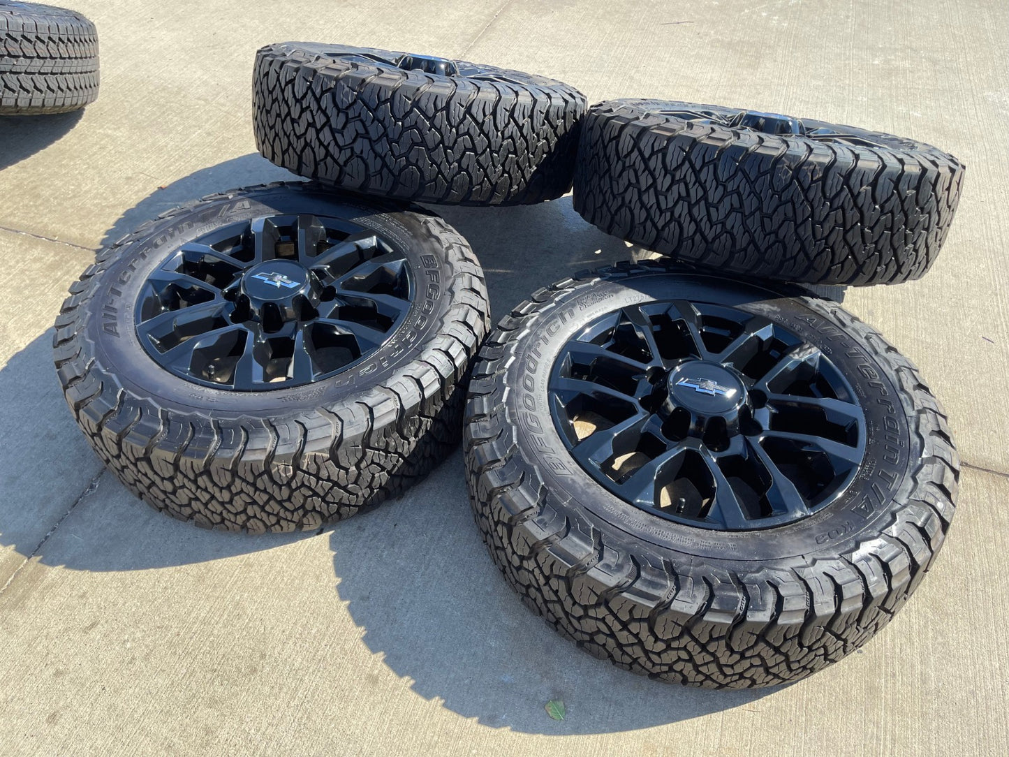 20" Chevy Silverado Trail Boss GMC AT4 2500 OEM 94030 wheels rims BFG KO3