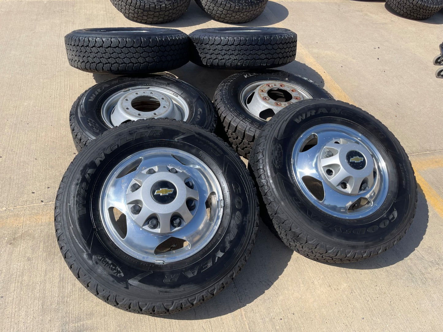 17" Chevy Silverado GMC Sierra 3500 Dually rims wheels SET OEM 5519 5520 8094