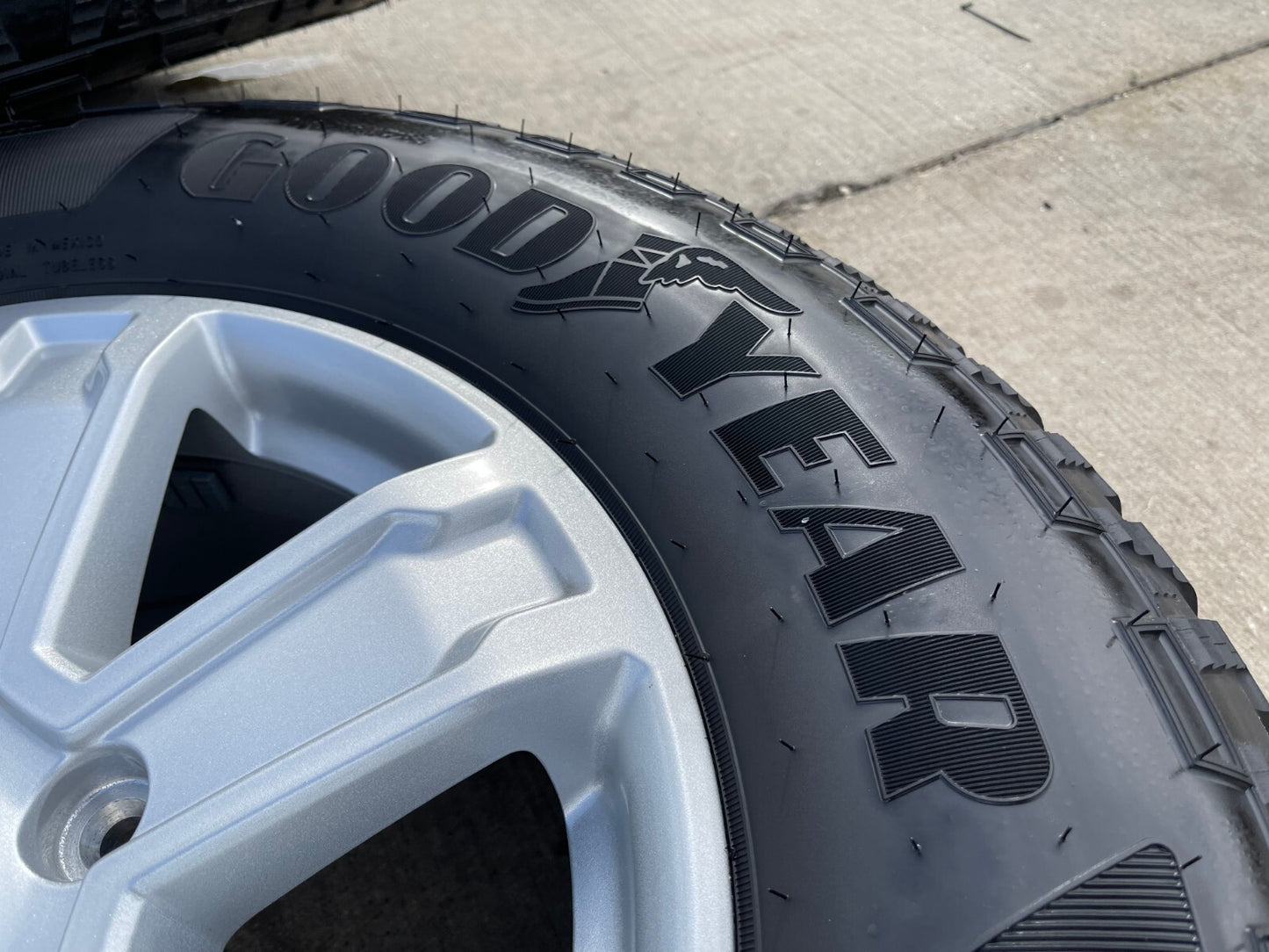 17" Ford Ranger OEM 10587 FX-4 wheels rims tires BRONCO 2024 2025 2026 2027 NEW