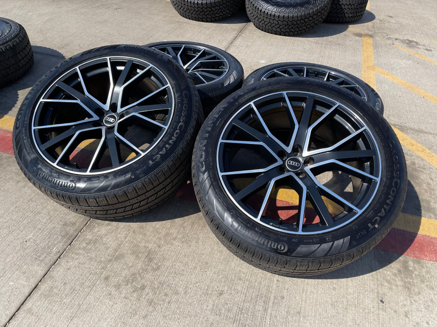 22" Audi RSQ7 OEM wheels rims SQ7 Q7 SQ8 Q8 RSQ8 59065 tires CONTINENTAL