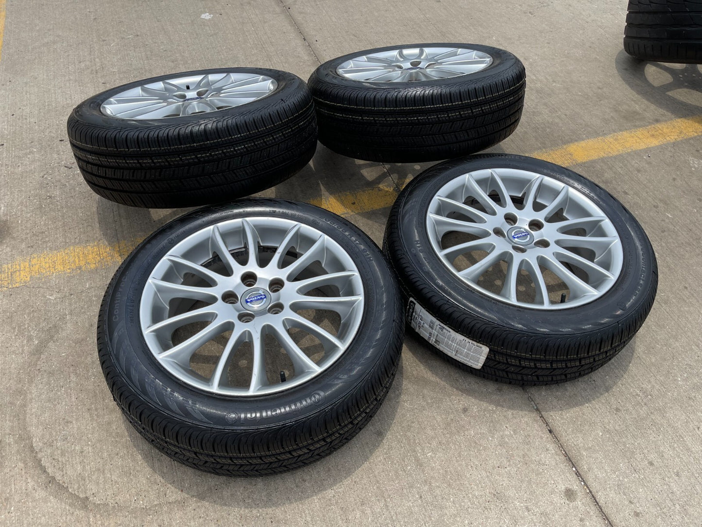 17" Volvo C30 C70 S40 V50 Ultimate OEM rims wheels 70317 70304
