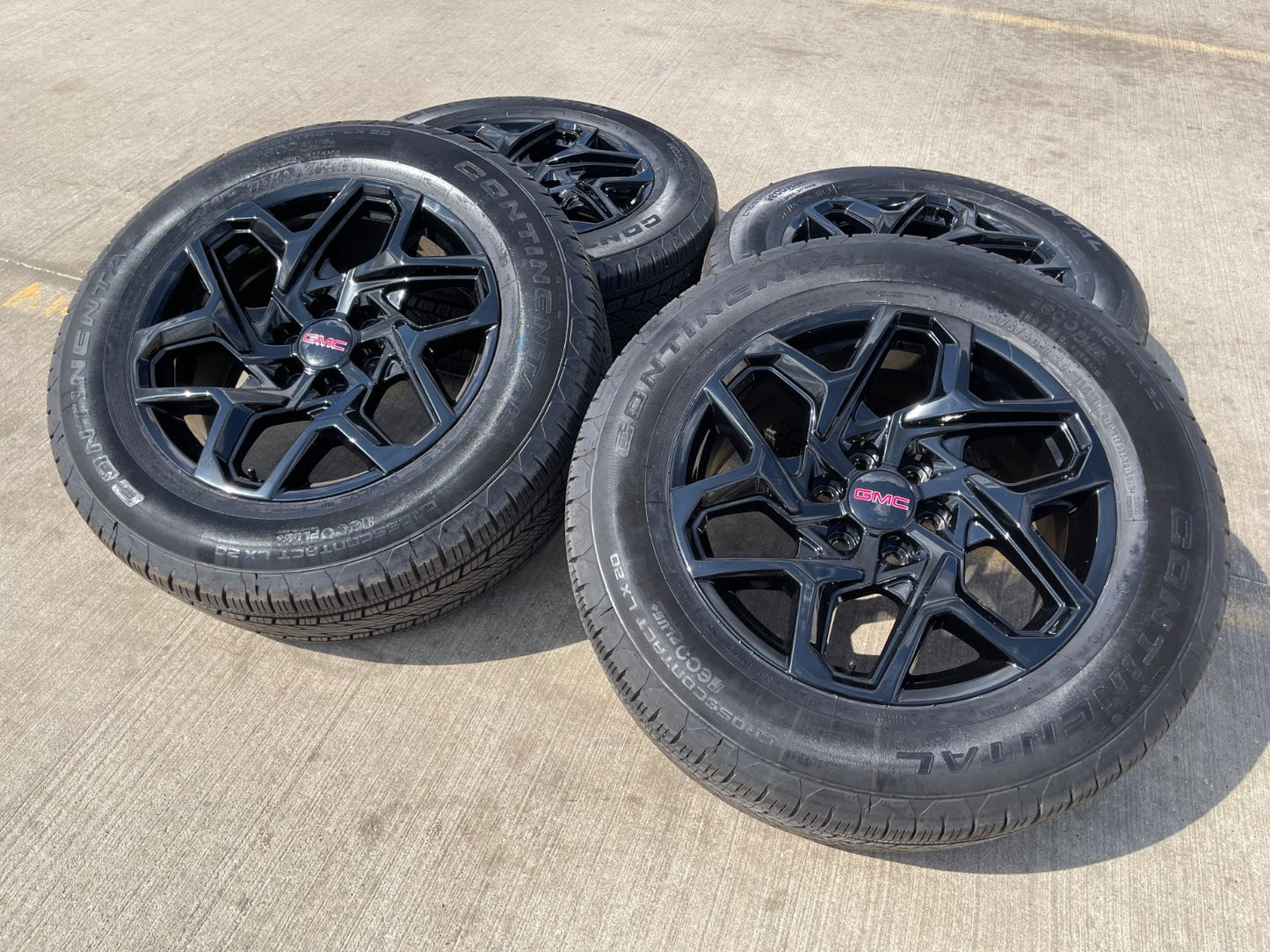 20" GMC Sierra Yukon AT4 Tahoe Silverado 95369 OEM wheels rims CONTINENTAL NEW