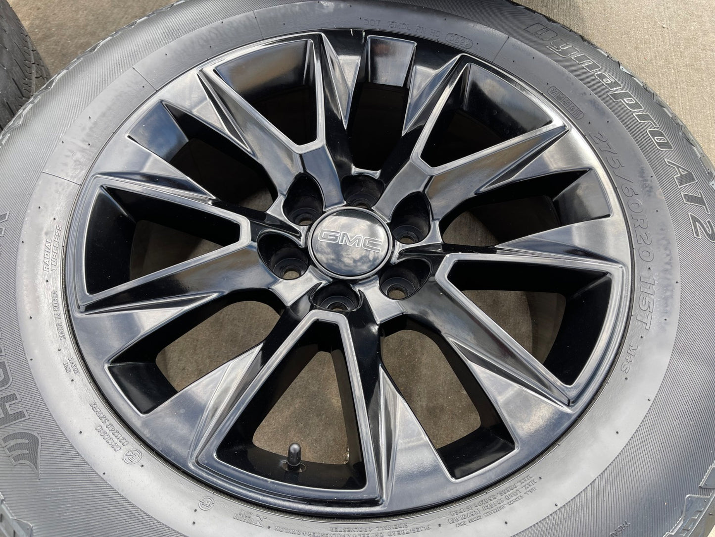 20" Chevy Tahoe Silverado OEM 5919 wheels rims GMC Yukon HANKOOK A/T2