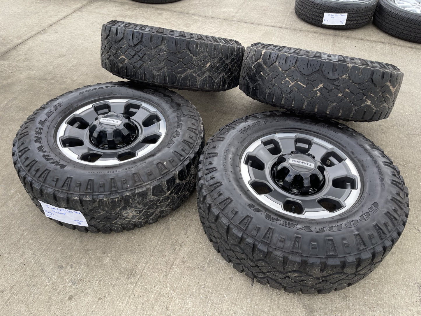 18" Ford F-250 F-350 OEM TREMOR rims wheels 10482 tires 35" DURATRAC R/T