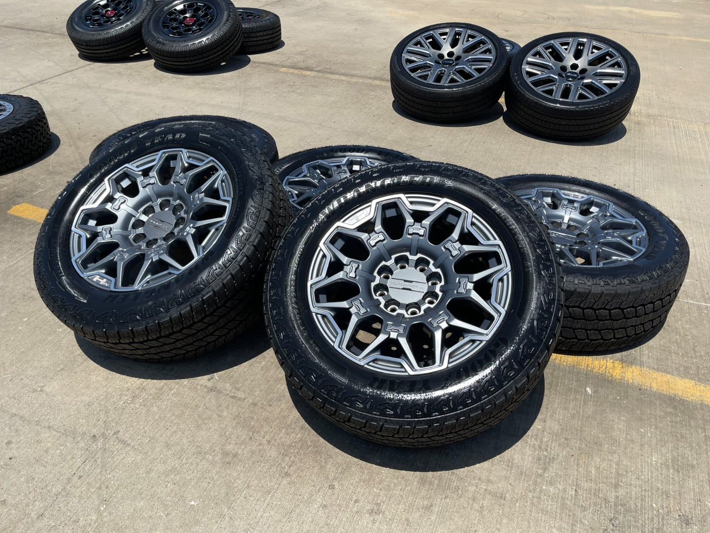 (5) 22" Hummer EV HEV 2500 OEM 8x165 14094 wheels rims 2025 2026 NEW GOODYEAR
