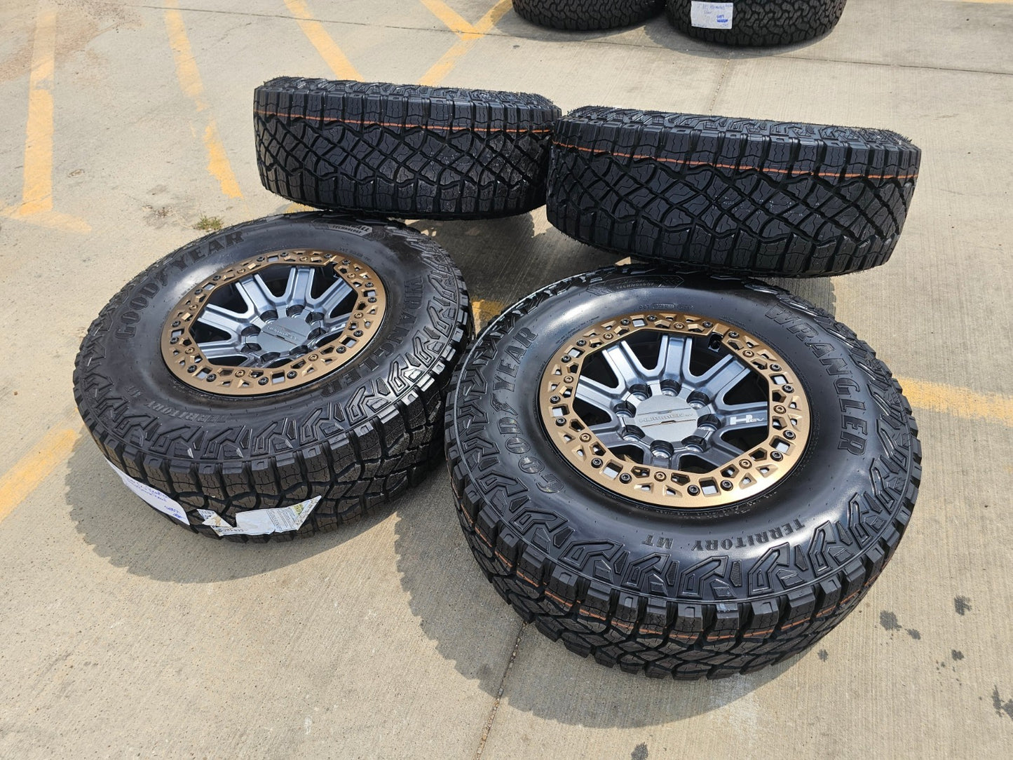 18" Hummer Grazen beadlock EV HEV 2500 OEM wheels rims 2024 2025 2026 2027 NEW