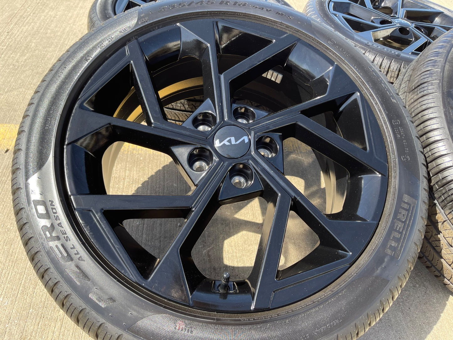 18" Kia K4 K5 OEM wheels rims 74873 Stinger Forte tires SET 2025 2026 2027 NEW