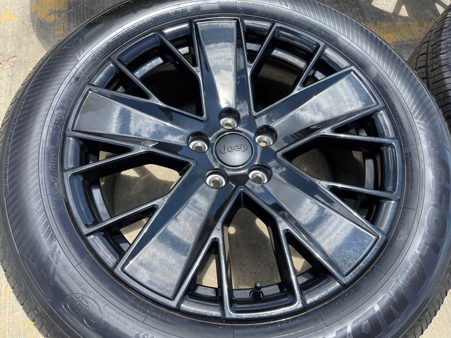 20" Jeep Grand Cherokee L OEM wheels rims Durango SET 2024 2025 2026 2027 NEW